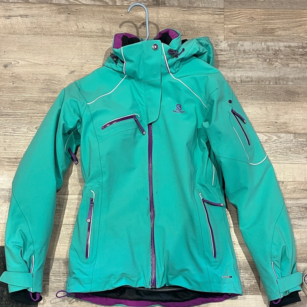 Salomon Women's Aqua and Purple Ski Jacket